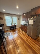 538 Main St, Unit 2 in Stoneham, MA - Building Photo - Building Photo