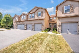 1848 Crenshaw Cir in Vernon Hills, IL - Building Photo