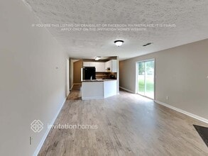 7951 E Field Dr in Douglasville, GA - Building Photo - Building Photo
