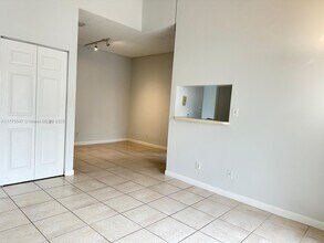 631 Cypress Lake Blvd in Pompano Beach, FL - Building Photo - Building Photo