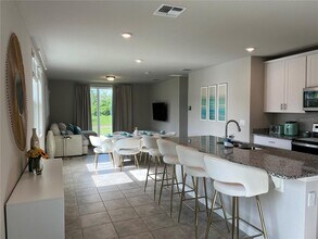 17200 Cagan Crossings Blvd in Clermont, FL - Building Photo - Building Photo