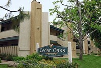 Building Photo - Cedar Oaks Apartments in Bakersfield, California