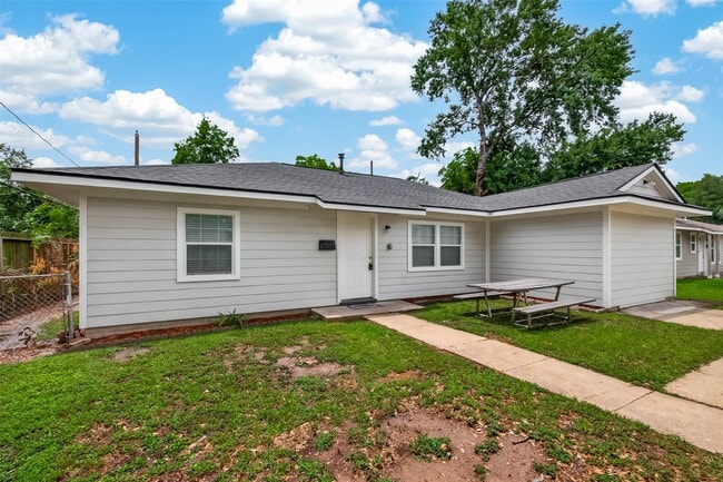 property at 14022 Rosecrest Dr