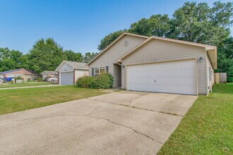 7933 Nalo Creek Loop in Pensacola, FL - Building Photo - Building Photo