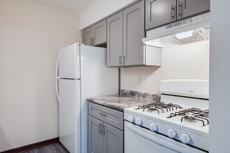 4340 W Loomis in Greenfield, WI - Foto de edificio - Interior Photo