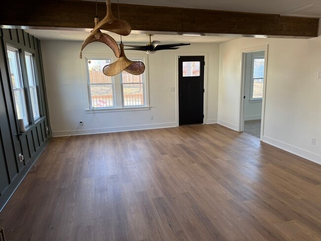 3746 N Garfield Ave in Kansas City, MO - Building Photo - Building Photo