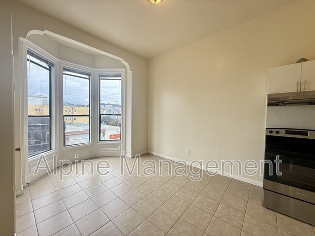 2315 Mission St in San Francisco, CA - Building Photo - Building Photo