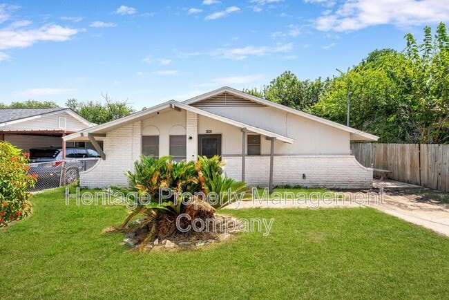 property at 4942 Driskill St