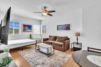 8415 Harding Ave in Miami Beach, FL - Building Photo - Building Photo