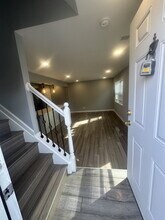 9684 Hagel Cir in Lorton, VA - Foto de edificio - Building Photo