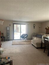 1 St Marc Cir in South Windsor, CT - Building Photo - Building Photo
