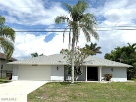 4029 SW 5th Pl in Cape Coral, FL - Building Photo