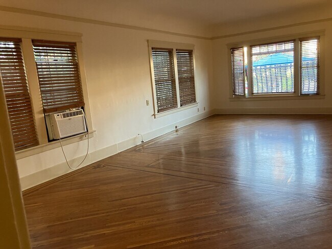 625 N Spaulding Ave in Los Angeles, CA - Building Photo - Building Photo