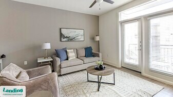 5200 White Settlement Rd in Fort Worth, TX - Building Photo