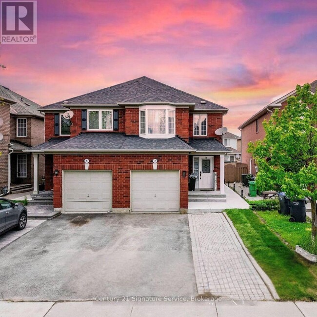 property at 7 Dunlop Ct