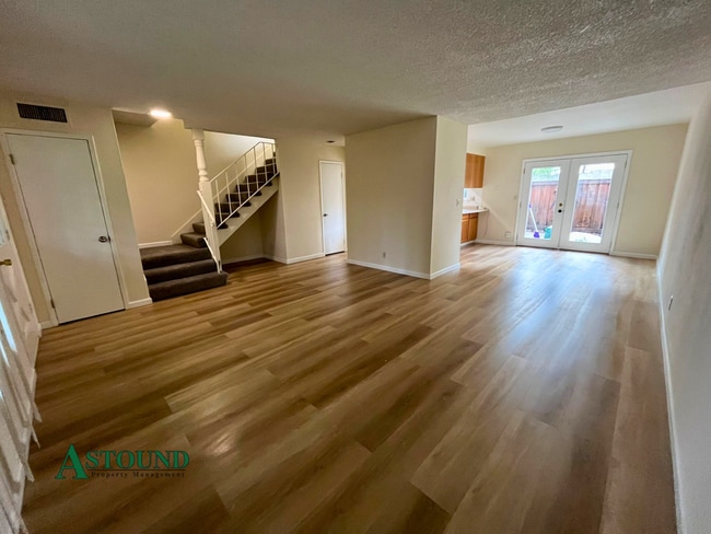 property at 68 Fountainhead Ct