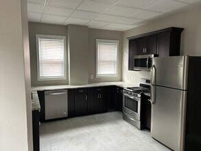 4054 Howley St, Unit Floor 1 in Pittsburgh, PA - Foto de edificio - Building Photo