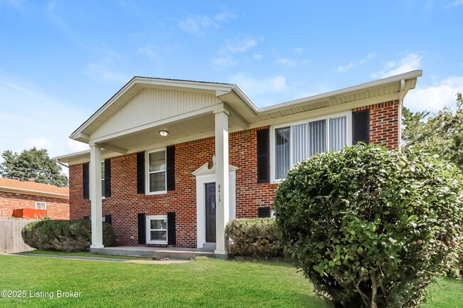 8413 Smithton Rd in Louisville, KY - Building Photo - Building Photo