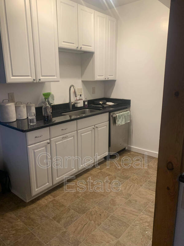 2524 NE Jackson St photo'