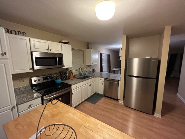 999 Rue Madora in Bear, DE - Foto de edificio - Building Photo