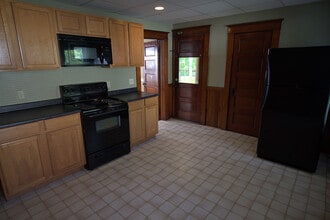 377 Marlboro St in Keene, NH - Building Photo - Building Photo