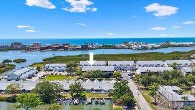 9479 Tara Cay Ct in Seminole, FL - Building Photo - Building Photo