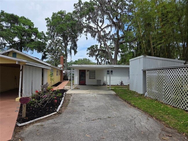 603 Homer St in Tavares, FL - Building Photo - Building Photo