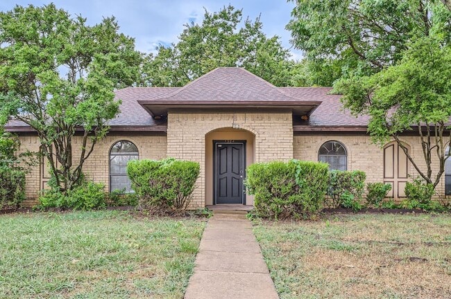 1304 Seabrook Dr in Plano, TX - Building Photo - Building Photo