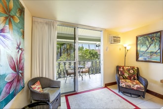75-5776-5776 Kuakini Hwy in Kailua Kona, HI - Building Photo - Building Photo