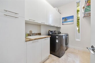 3266 NE 15th St in Pompano Beach, FL - Building Photo - Building Photo