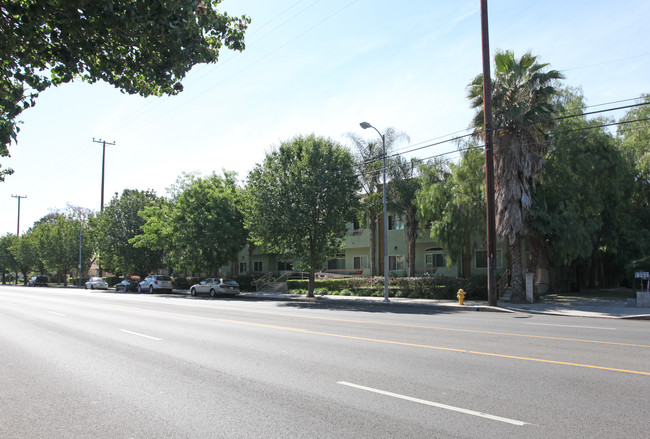 Residential Condominium in Valley Village, CA - Building Photo - Building Photo