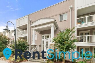 4167 S Four Mile Run Dr in Arlington, VA - Building Photo - Building Photo