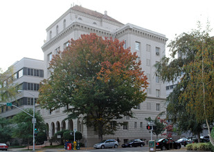 The Lewis Apartments in Sacramento, CA - Building Photo - Building Photo