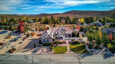15020 Redmond Lp in Reno, NV - Building Photo - Building Photo