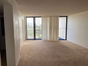 98-351-351 Koauka Loop in Aiea, HI - Building Photo - Building Photo