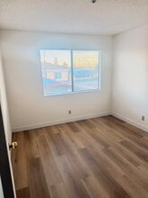 816 N Garfield Ave, Unit B in Alhambra, CA - Foto de edificio - Building Photo