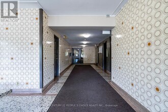 150-150 Culford Rd in Toronto, ON - Building Photo - Building Photo