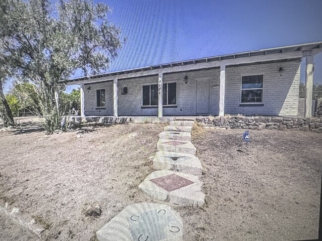 property at 2204 Fair Ave