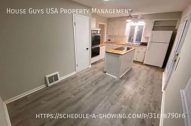 4616 E Linwood Blvd in Kansas City, MO - Building Photo - Building Photo
