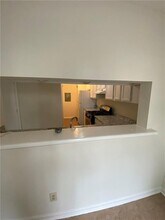 621 Windchase Ln in Stone Mountain, GA - Foto de edificio - Building Photo