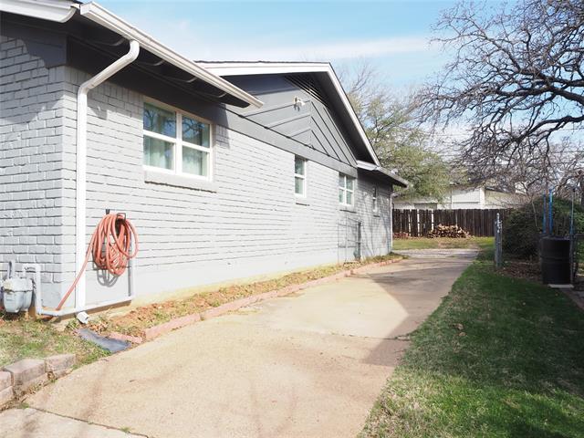 7241 Normandy Rd in Fort Worth, TX - Foto de edificio - Building Photo