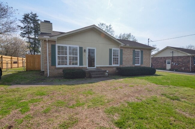 4924 Teton Dr in Old Hickory, TN - Building Photo - Building Photo