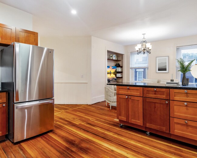 126 Day St, Unit 2 in Boston, MA - Building Photo - Building Photo