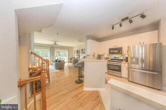 11585 Nellings Pl in Woodbridge, VA - Building Photo - Building Photo