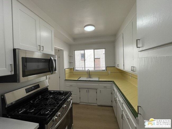 property at 1057 S Genesee Ave