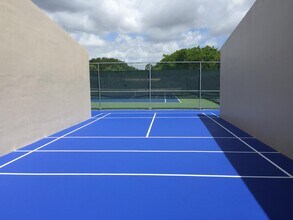 5365 Eagle Lake Dr in Palm Beach Gardens, FL - Building Photo - Building Photo