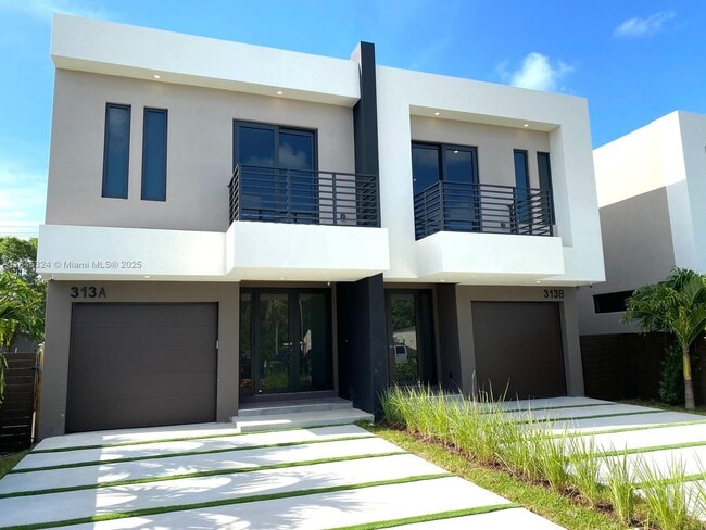 313 SW 10th St in Fort Lauderdale, FL - Building Photo - Building Photo