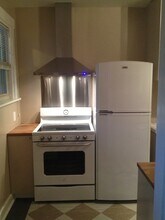 5905 Stanton Ave in Pittsburgh, PA - Foto de edificio - Building Photo