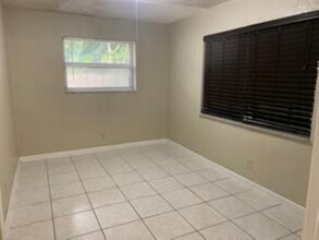 813 SW 14th Ave, Unit 1 in Fort Lauderdale, FL - Building Photo - Building Photo