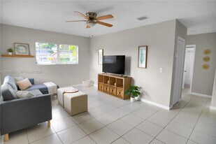 1225 NE 136th Terrace in North Miami, FL - Building Photo